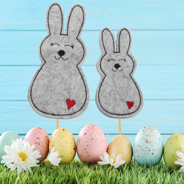Stabfigur / Blumenstecker / Caketopper - Hase als Osterdeko aus Wollfilz